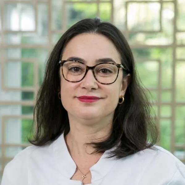 Foto de Dra. Paula D'Elia — Conselho Científico da Psoríase Brasil