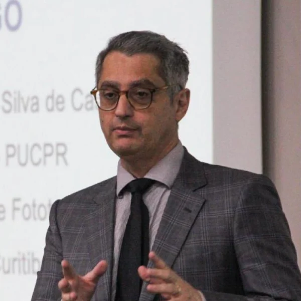 Foto de Dr. Caio de Castro — Psoríase Brasil